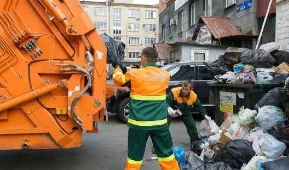 Срочный вывоз мусора в Сургуте от ПроМусор — заказ день в день от 2913 руб., грузчики, цена
